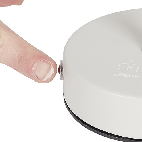 Lampa stołowa ładowana z ażurowymi        gwiazdkami biała