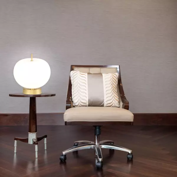 Ekskluzywna lampa LED stołowa złoto biała Apple T: Altavola Design	